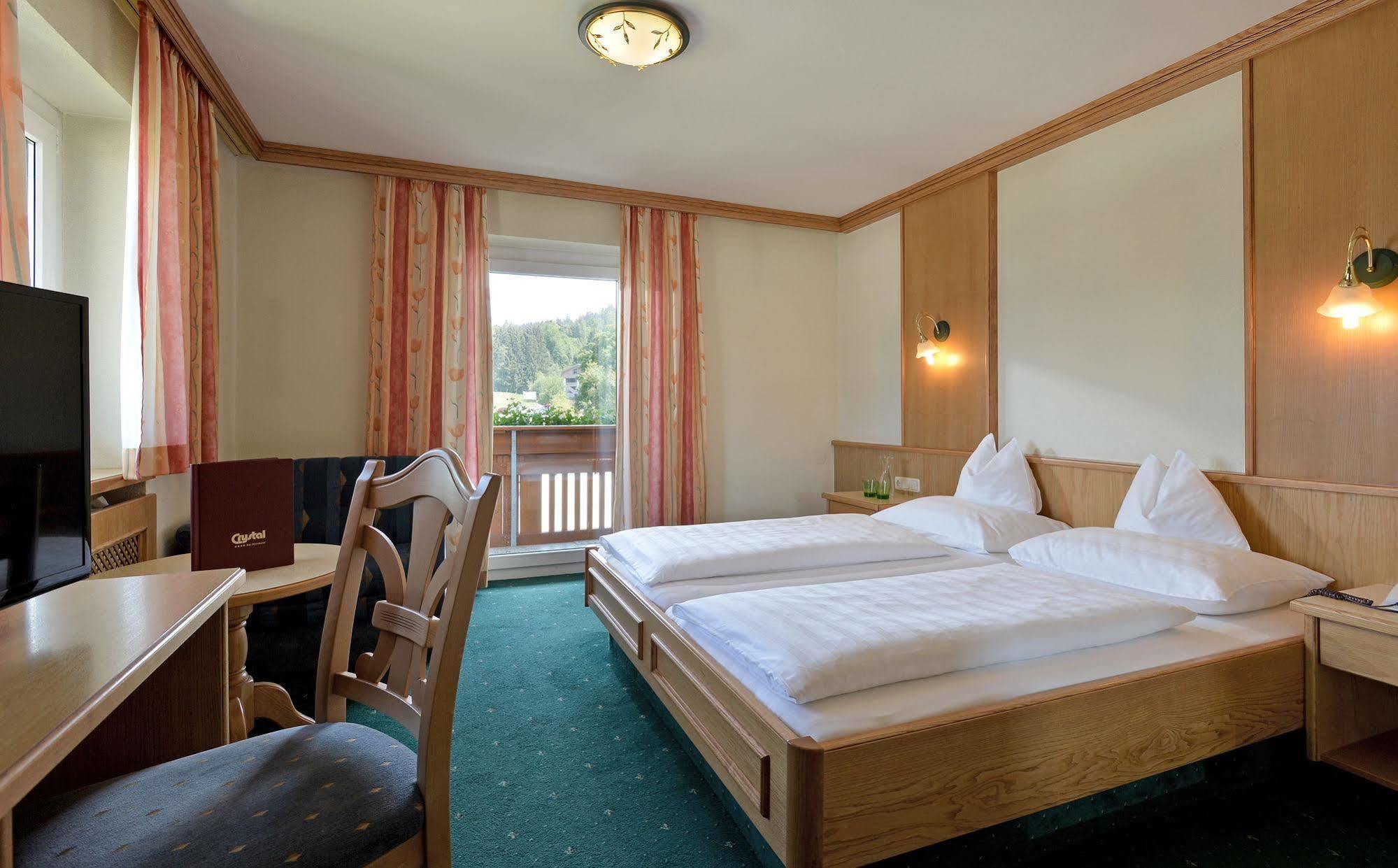Classic Rooms By Crystal St. Johann in Tirol Eksteriør billede